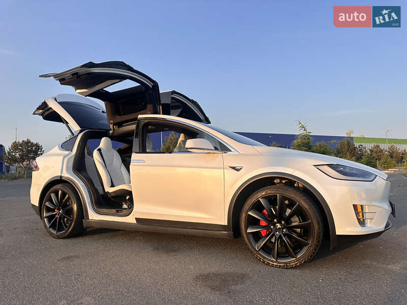 Позашляховик / Кросовер Tesla Model X 2018 в Одесі