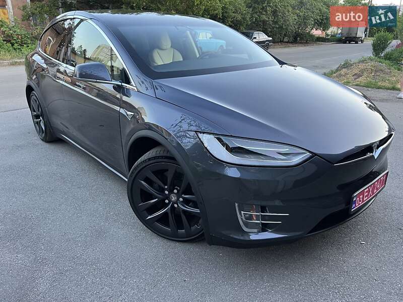 Позашляховик / Кросовер Tesla Model X 2019 в Харкові
