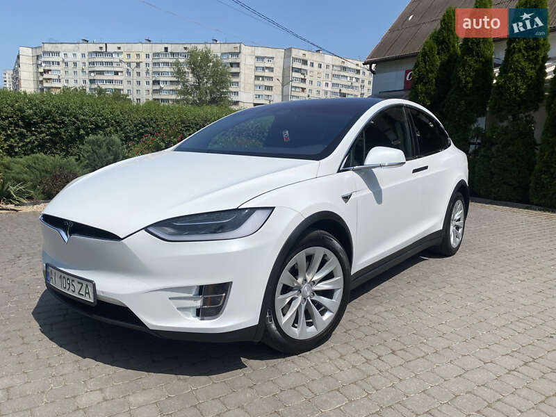 Позашляховик / Кросовер Tesla Model X 2017 в Харкові
