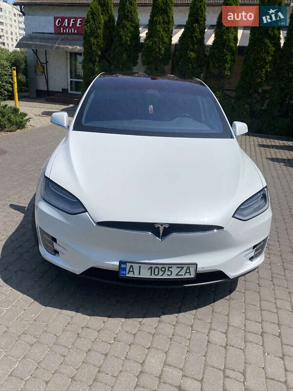 Позашляховик / Кросовер Tesla Model X 2017 в Харкові