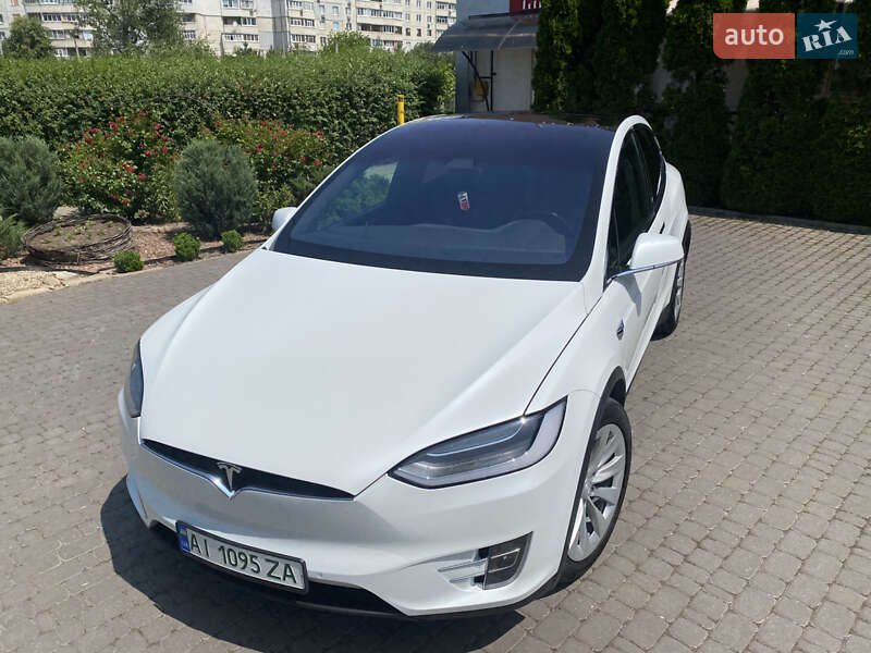 Позашляховик / Кросовер Tesla Model X 2017 в Харкові