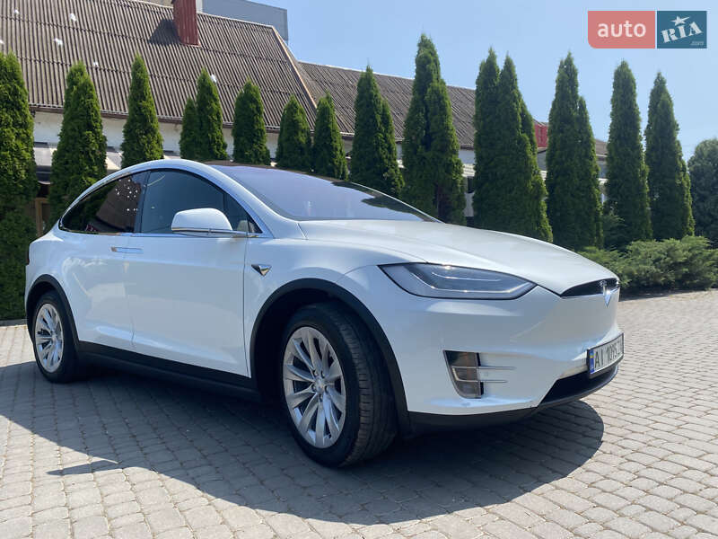 Позашляховик / Кросовер Tesla Model X 2017 в Харкові