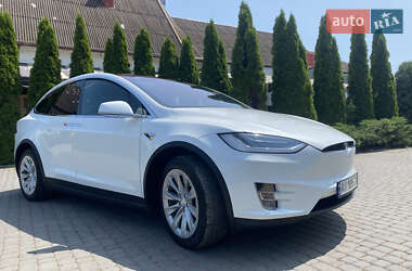 Внедорожник / Кроссовер Tesla Model X 2017 в 