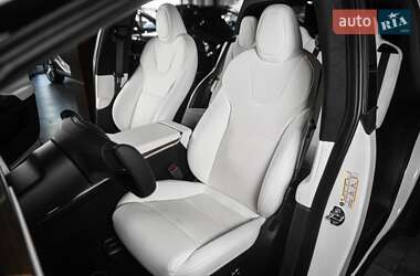 Внедорожник / Кроссовер Tesla Model X 2023 в 