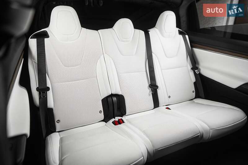 Внедорожник / Кроссовер Tesla Model X 2023 в Одессе фото 28 Внедорожник / Кроссовер Tesla Model X 2023 в Одессе