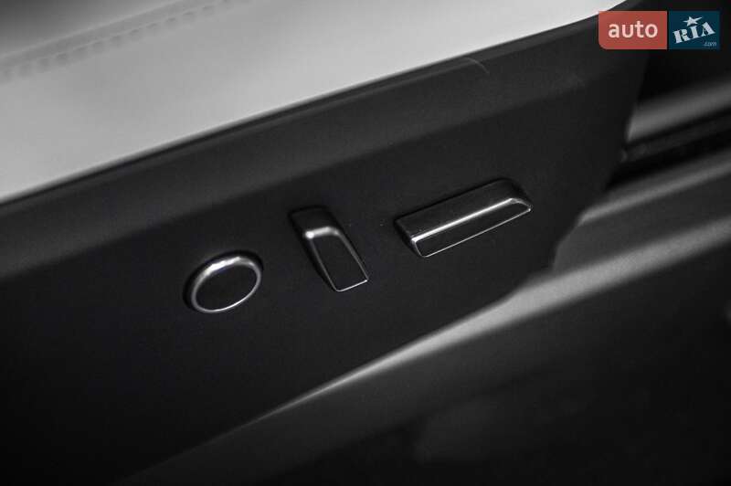 Внедорожник / Кроссовер Tesla Model X 2023 в Одессе фото 63 Внедорожник / Кроссовер Tesla Model X 2023 в Одессе