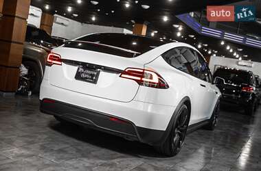 Внедорожник / Кроссовер Tesla Model X 2023 в 