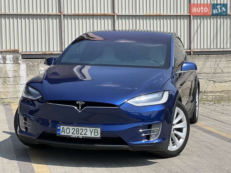 Позашляховик / Кросовер Tesla Model X 2017 в Ужгороді