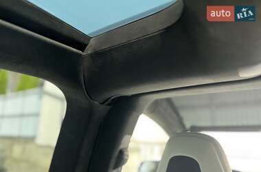 Позашляховик / Кросовер Tesla Model X 2017 в 