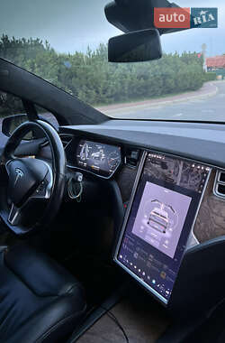 Внедорожник / Кроссовер Tesla Model X 2017 в 