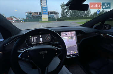 Внедорожник / Кроссовер Tesla Model X 2017 в 