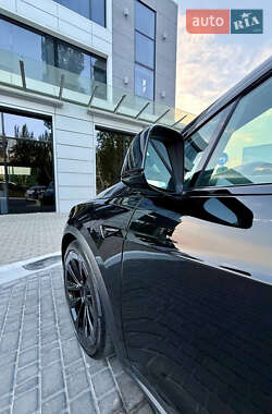 Позашляховик / Кросовер Tesla Model X 2022 в 