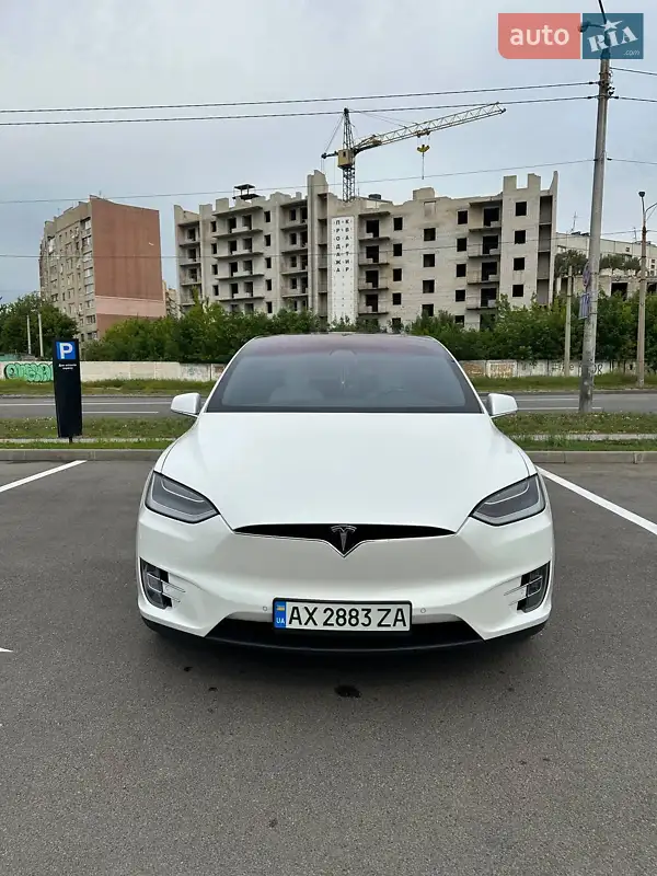 Внедорожник / Кроссовер Tesla Model X 2018 в 