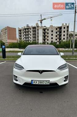 Внедорожник / Кроссовер Tesla Model X 2018 в 