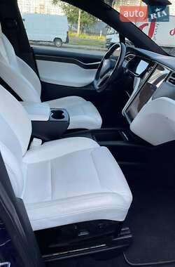 Внедорожник / Кроссовер Tesla Model X 2016 в 