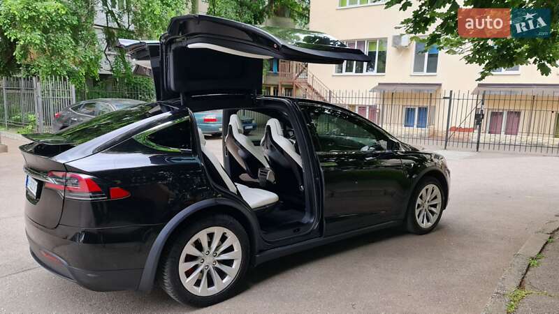 Позашляховик / Кросовер Tesla Model X 2017 в Одесі