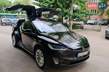 Позашляховик / Кросовер Tesla Model X 2017 в Одесі