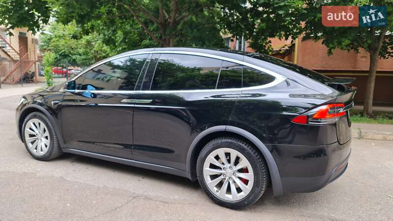 Позашляховик / Кросовер Tesla Model X 2017 в Одесі