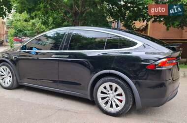Внедорожник / Кроссовер Tesla Model X 2017 в 