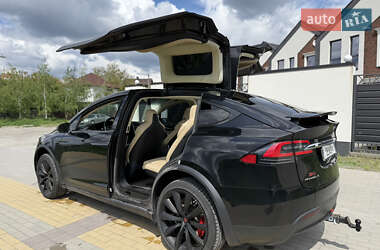 Внедорожник / Кроссовер Tesla Model X 2017 в 