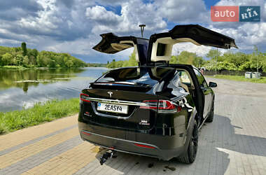 Внедорожник / Кроссовер Tesla Model X 2017 в 