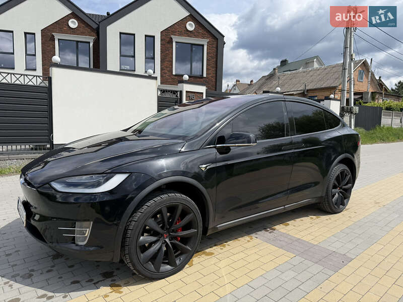 Позашляховик / Кросовер Tesla Model X 2017 в Києві