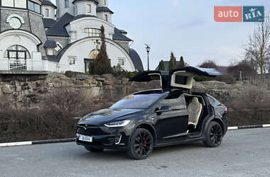 Внедорожник / Кроссовер Tesla Model X 2017 в 
