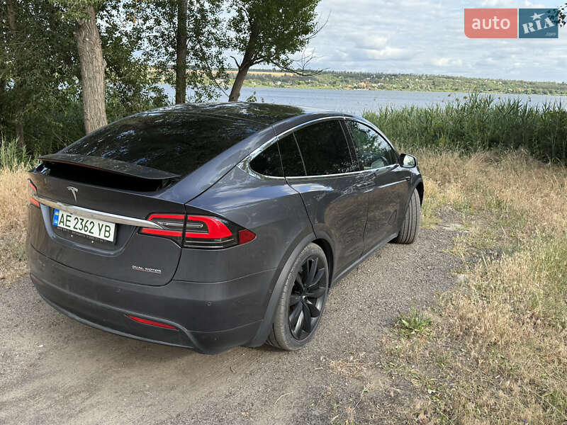 Внедорожник / Кроссовер Tesla Model X 2019 в Днепре