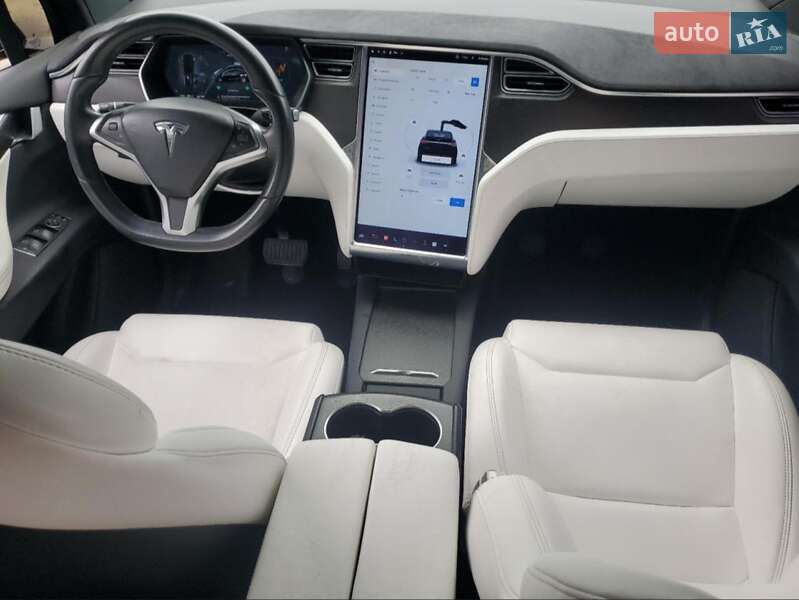 Внедорожник / Кроссовер Tesla Model X 2017 в Львове