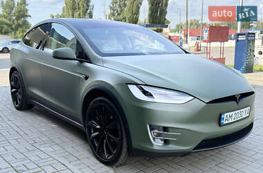 Внедорожник / Кроссовер Tesla Model X 2018 в 