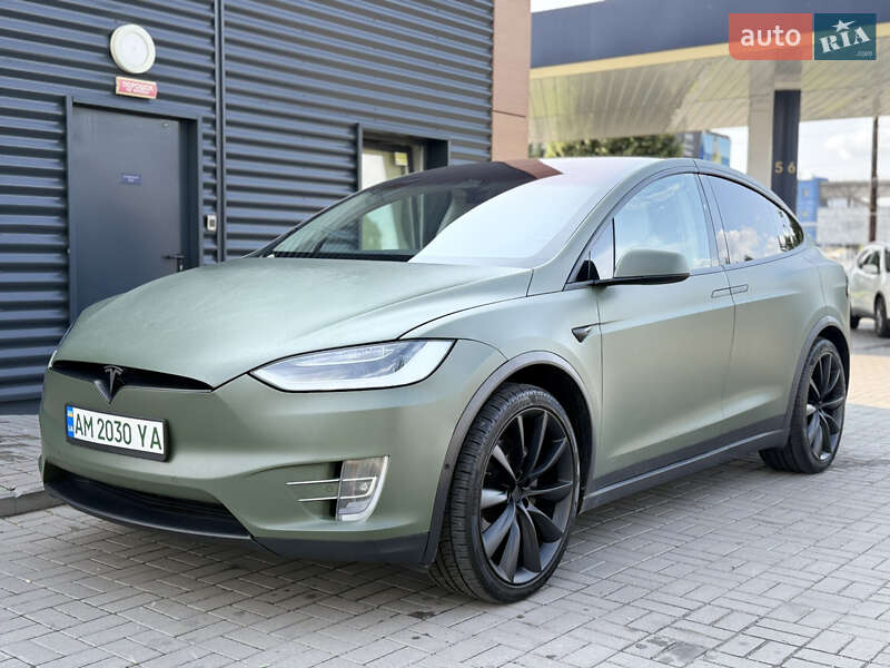 Tesla Model X 2018