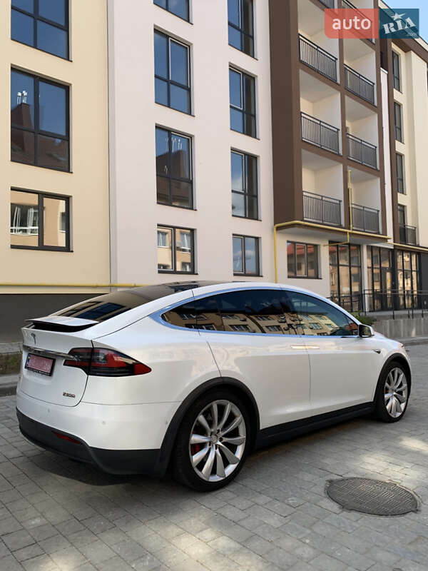 Внедорожник / Кроссовер Tesla Model X 2015 в Львове