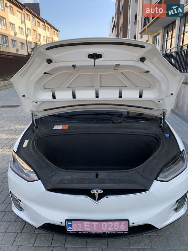 Внедорожник / Кроссовер Tesla Model X 2015 в Львове