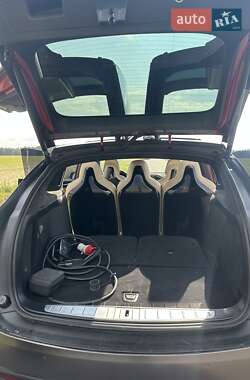 Внедорожник / Кроссовер Tesla Model X 2016 в 