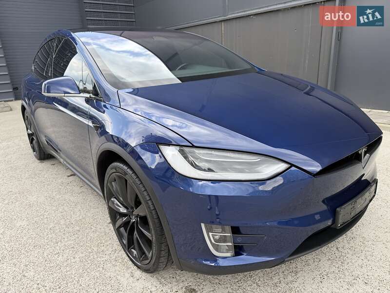 Позашляховик / Кросовер Tesla Model X 2019 в Києві