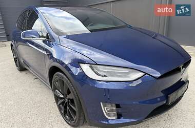 Позашляховик / Кросовер Tesla Model X 2019 в 