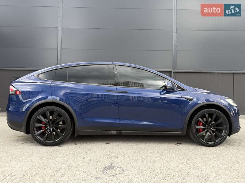 Позашляховик / Кросовер Tesla Model X 2019 в Києві