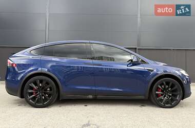 Позашляховик / Кросовер Tesla Model X 2019 в 