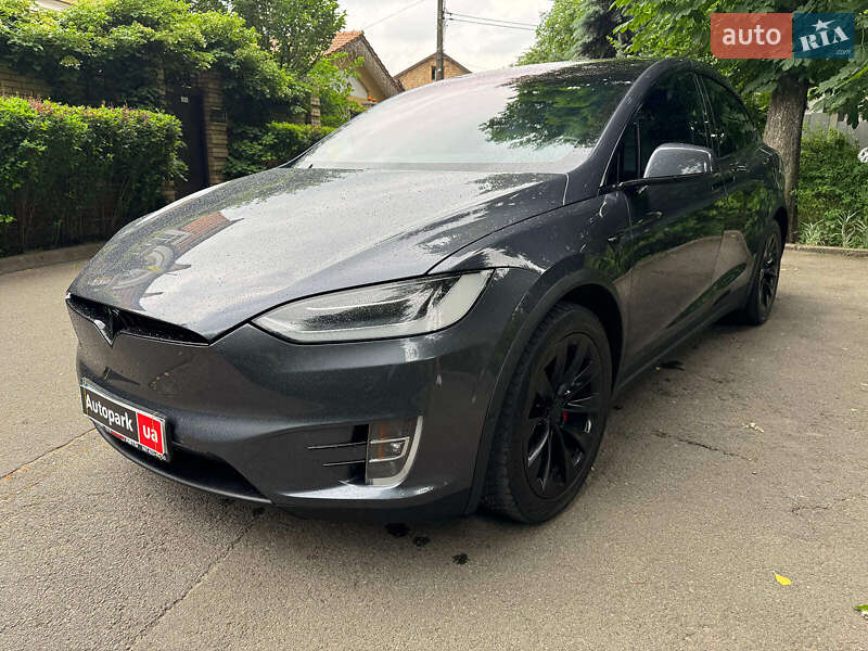 Внедорожник / Кроссовер Tesla Model X 2018 в 