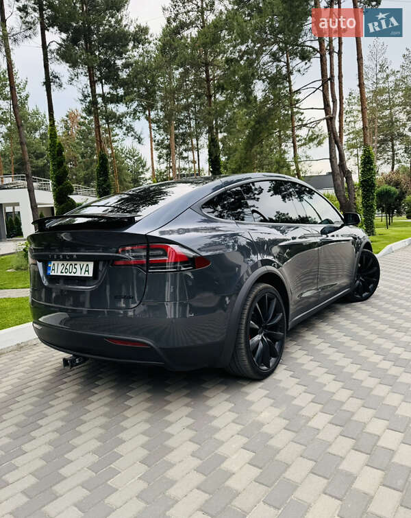 Позашляховик / Кросовер Tesla Model X 2017 в Броварах