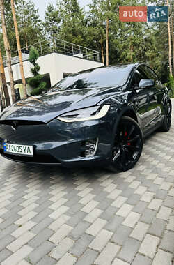 Позашляховик / Кросовер Tesla Model X 2017 в Броварах