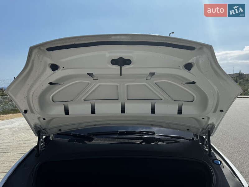 Позашляховик / Кросовер Tesla Model X 2020 в Києві