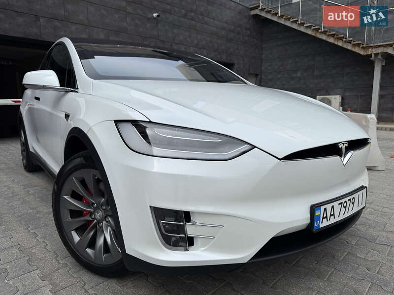 Внедорожник / Кроссовер Tesla Model X 2019 в Киеве