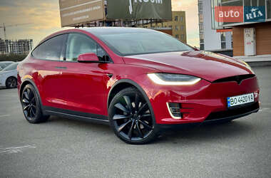 Внедорожник / Кроссовер Tesla Model X 2019 в 