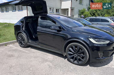 Позашляховик / Кросовер Tesla Model X 2018 в 