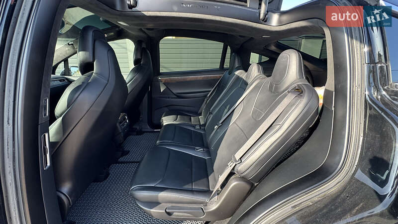Позашляховик / Кросовер Tesla Model X 2017 в Львові фото 5 Позашляховик / Кросовер Tesla Model X 2017 в Львові