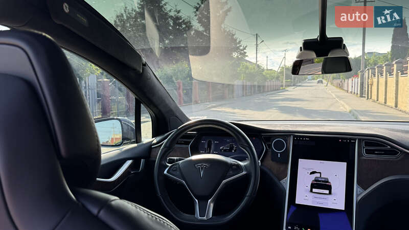 Позашляховик / Кросовер Tesla Model X 2017 в Львові фото 10 Позашляховик / Кросовер Tesla Model X 2017 в Львові
