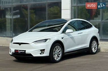 Позашляховик / Кросовер Tesla Model X 2020 в 