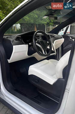 Внедорожник / Кроссовер Tesla Model X 2018 в 