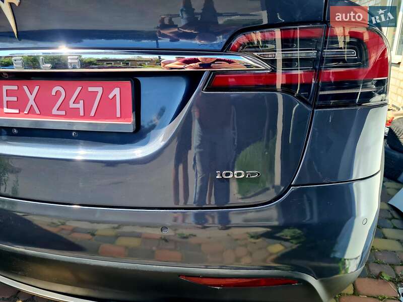 Позашляховик / Кросовер Tesla Model X 2019 в Харкові